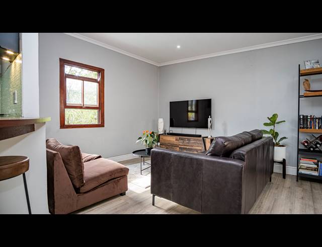 2 BEDROOM APARTMENT TO LET IN MORNINGSIDE